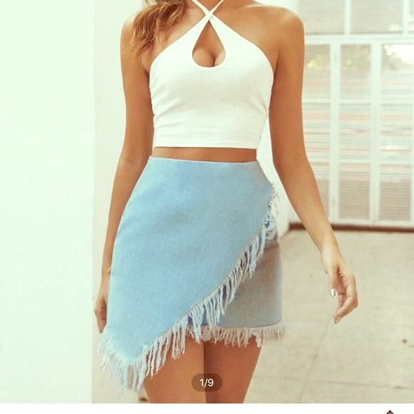 Asymmetrical flirty fringe mini skirt - Picture 1 of 4
